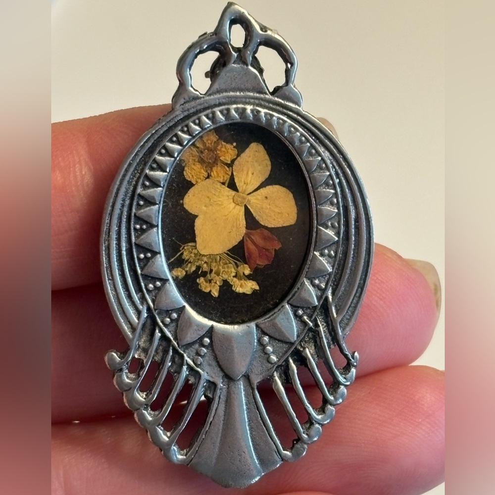 Vintage Elias Pressed Flowers Pewter Brooch